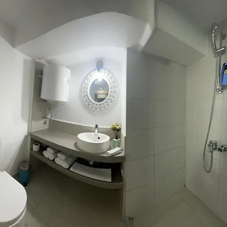 Centre One Apartment