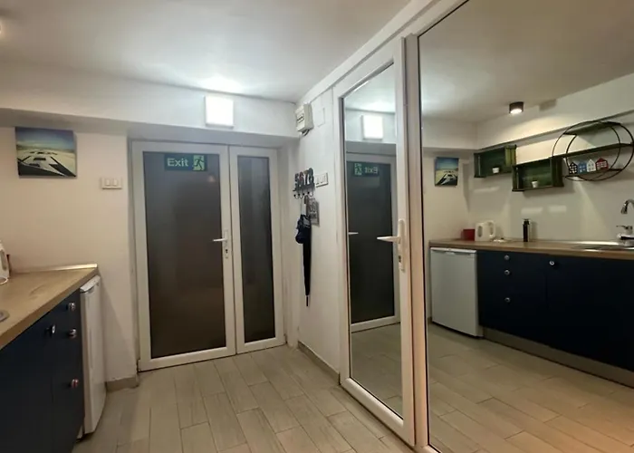 Apartment Centre One